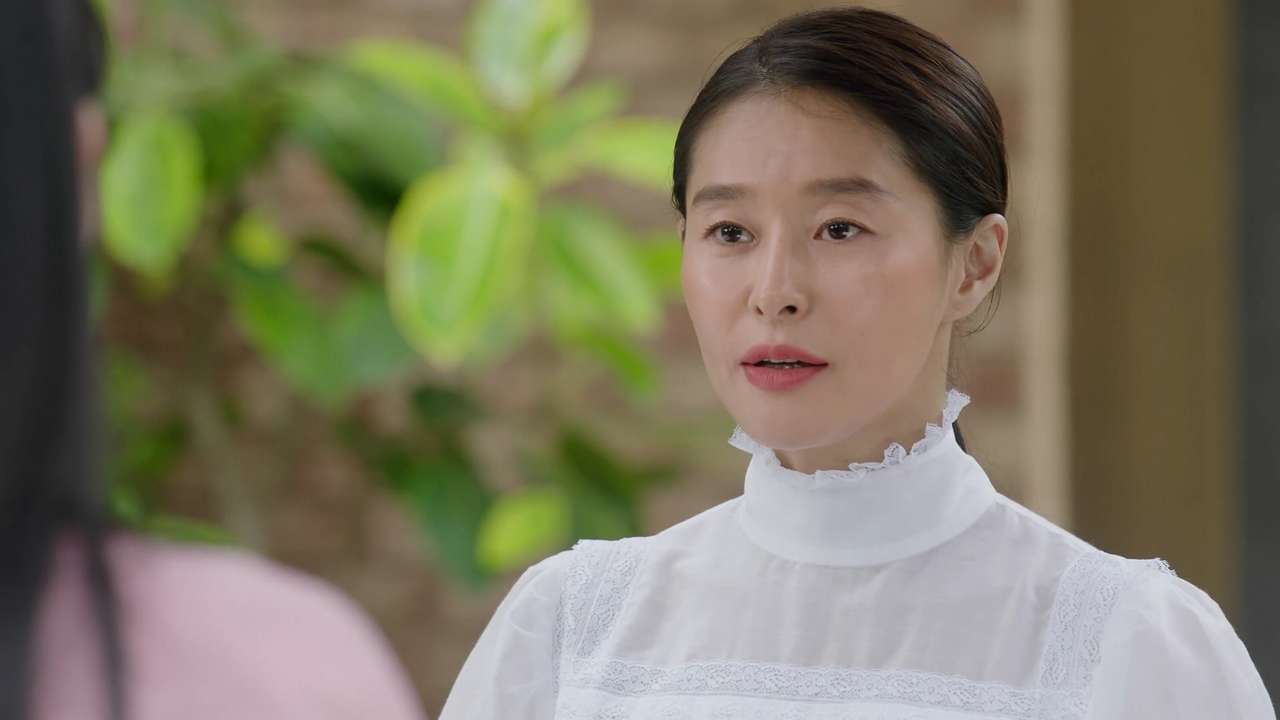 3 Fakta Menarik Ye Ji Won, Si Kocak Jennifer ‘Thirty but Seventeen’ | Viu