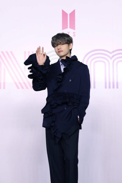 v kim taehyung bts
