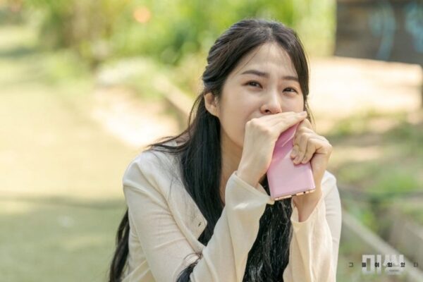 nonton streaming download drakorindo missing the other side sub indo viu