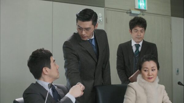nonton streaming atau download hyde, jekyll, me episode 9 sub indo viu