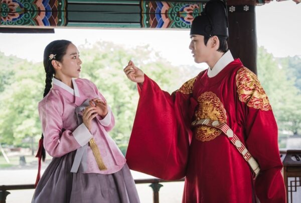 nonton streaming atau download drakor mr. queen / no touch princess sub indo viu