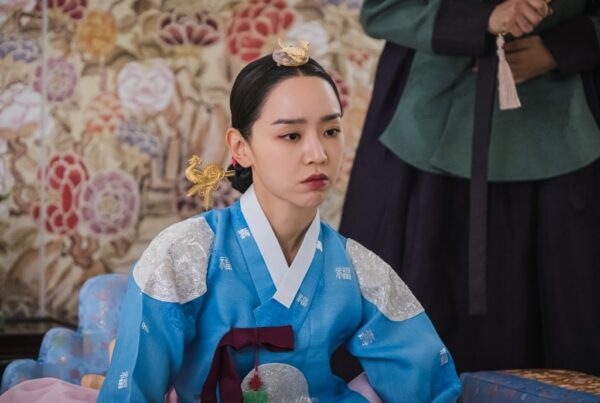 nonton streaming atau download drakor mr. queen / no touch princess sub indo viu