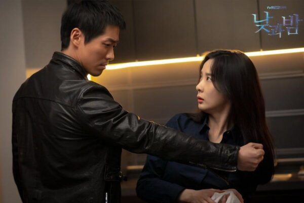 nonton streaming atau download drakor awaken sub indo viu