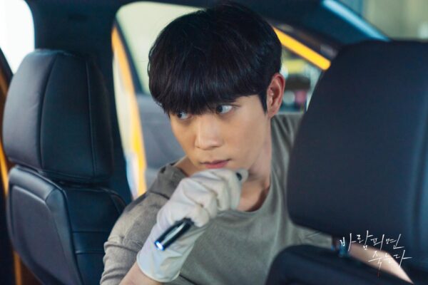 nonton streaming atau download cheat on me if you can episode 10 sub indo viu