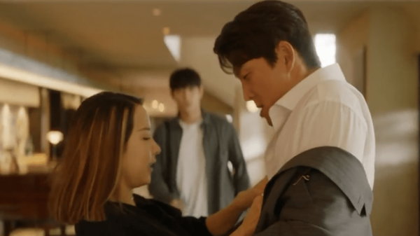 nonton streaming atau download cheat on me if you can episode 12 sub indo viu