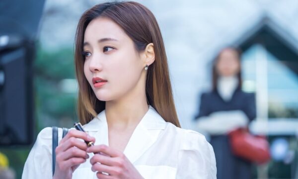nonton streaming atau download cheat on me if you can episode 17 sub indo viu