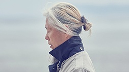 nonton streaming atau download film korea an old lady sub indo viu