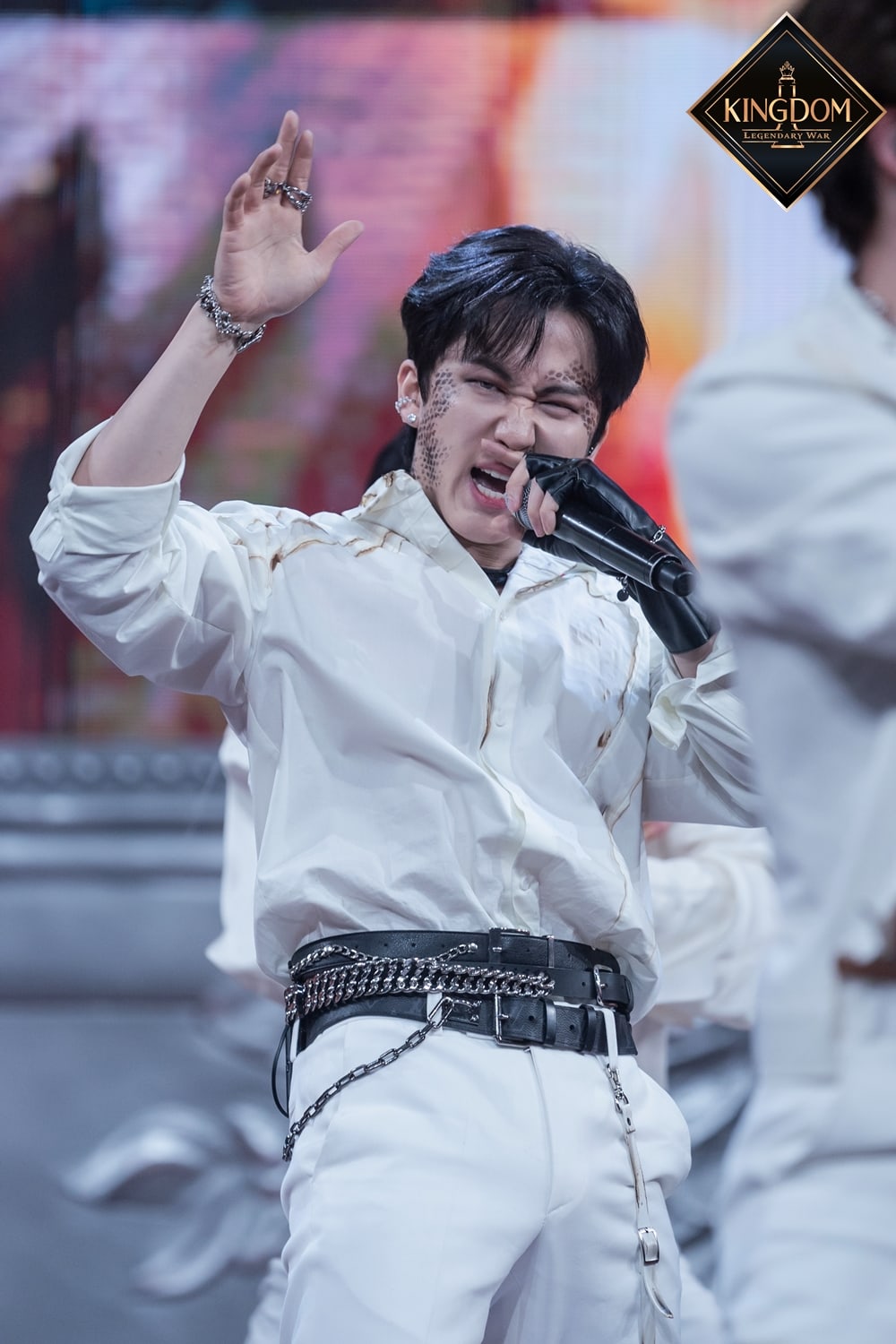 nonton streaming atau download kshow kingdom: legendary war sub indo viu