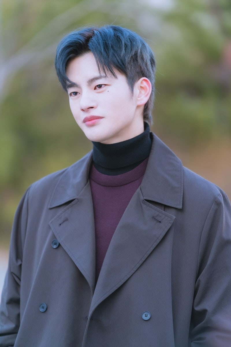 seo in guk, nonton streaming download drakorindo viu original doom at your service sub indo viu