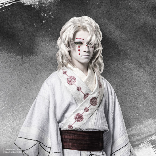 nonton streaming atau download anime demon slayer: kimetsu no yaiba sub indo viu