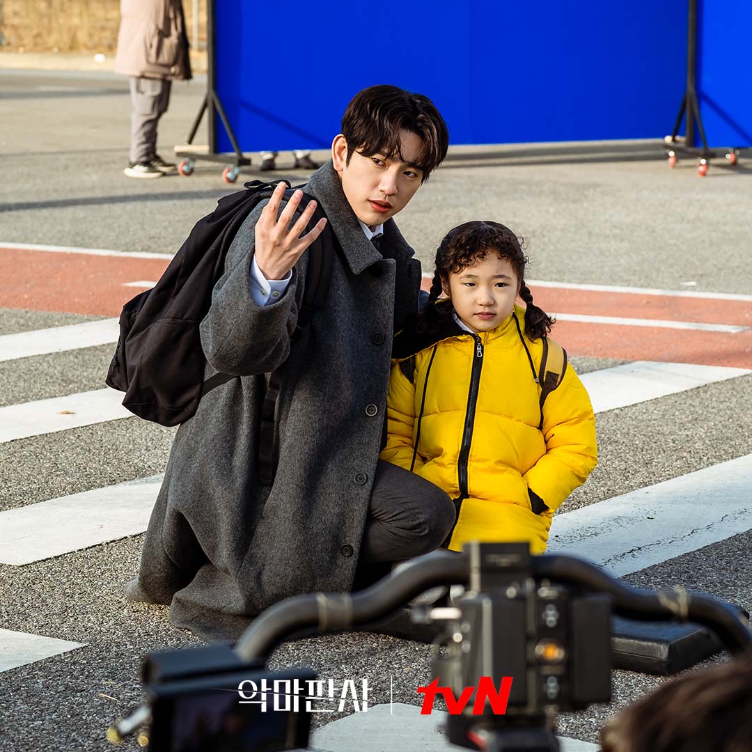 nonton streaming atau download drama korea the devil judge sub indo viu