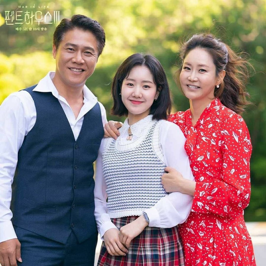 nonton streaming download drakorindo the penthouse season 3 (the penthouse 3) sub indo viu