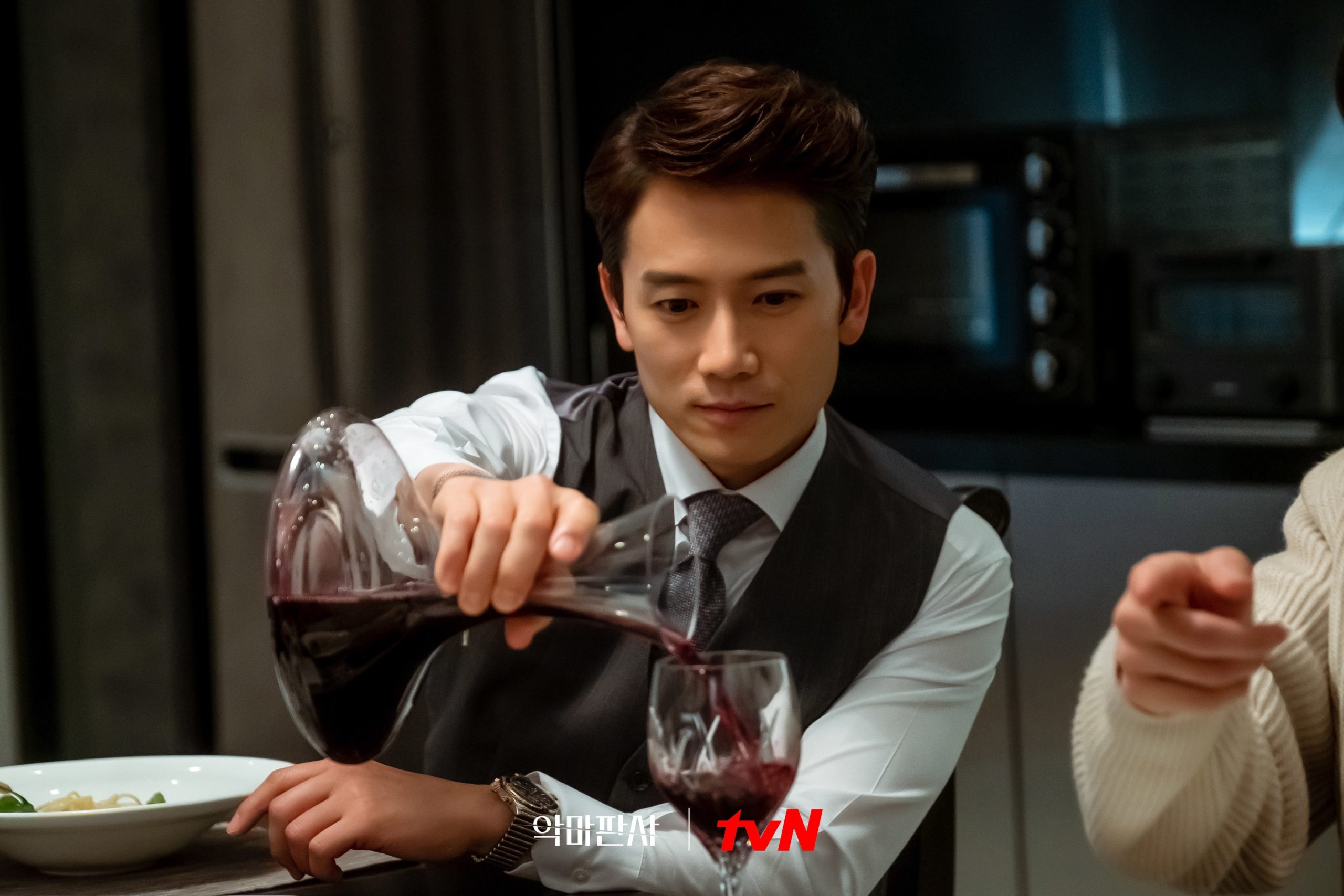 nonton streaming atau download drama korea the devil judge sub indo viu
