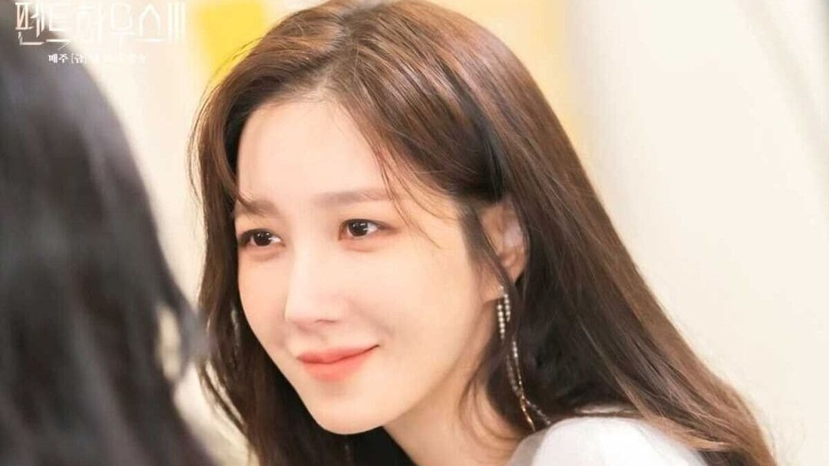 lee ji ah, nonton streaming download drakorindo the penthouse season 3 (the penthouse 3) sub indo viu