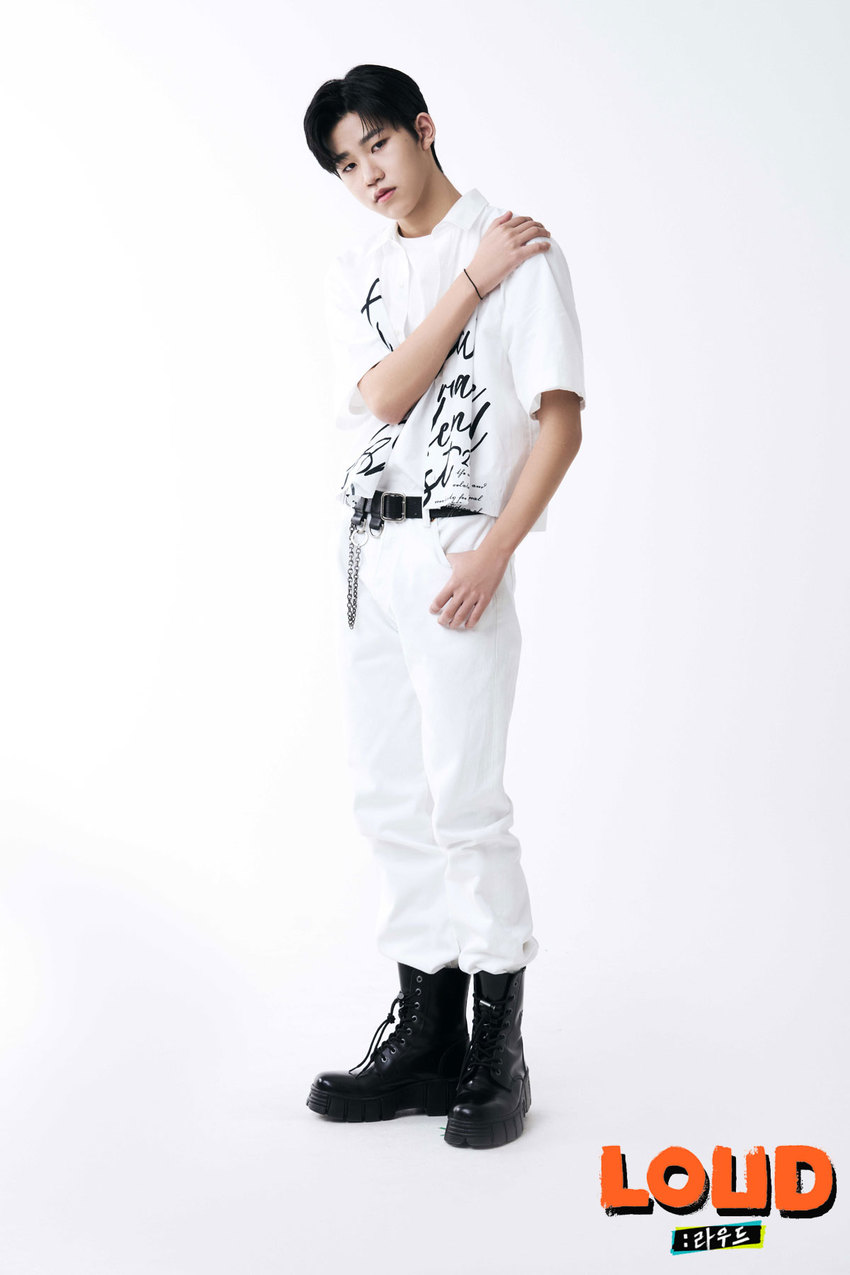 nonton streaming download survival show loud sub indo viu