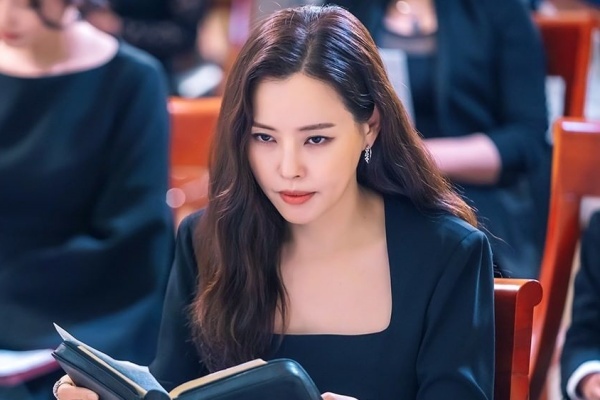 nonton streaming download drakorindo one the woman sub indo viu