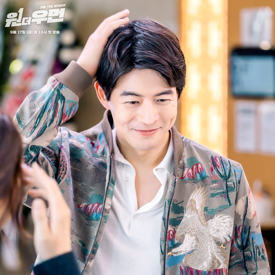 nonton streaming atau download drama korea one the woman sub indo viu