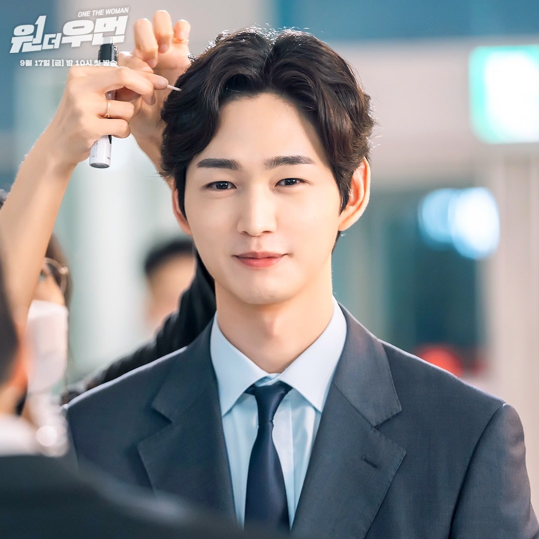 nonton streaming atau download drama korea one the woman sub indo viu