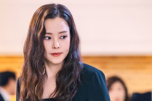 nonton streaming download drakorindo on the woman sub indo viu