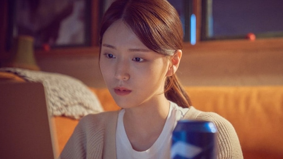 Kim Ji Eun Pilih 3 Kata Kunci Deskripsikan Karakter Misteriusnya di The