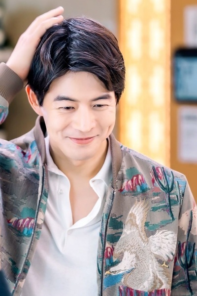 nonton streaming download drakorindo on the woman sub indo viu