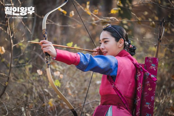 nonton streaming atau download drama korea mr. queen sub indo viu