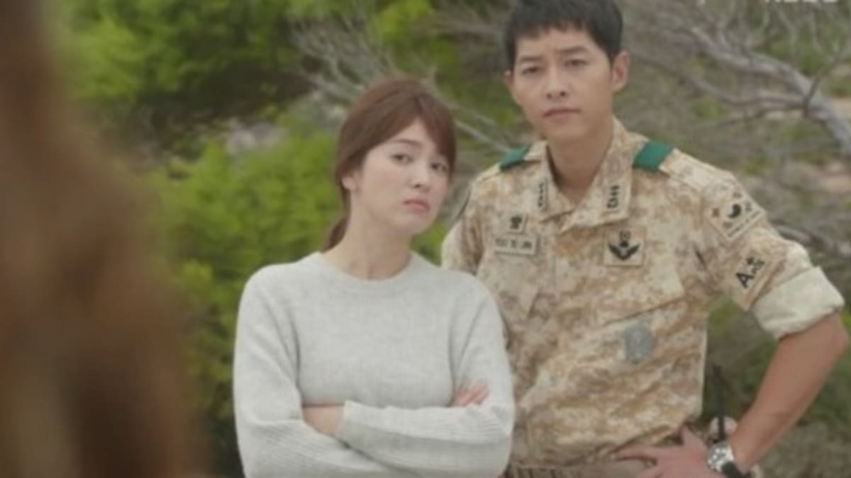 Download Descendants Of The Sun Sub Indo Viu 3 Tingkah Lucu Tokoh Drama Ketika Sedang Cemburu | Viu