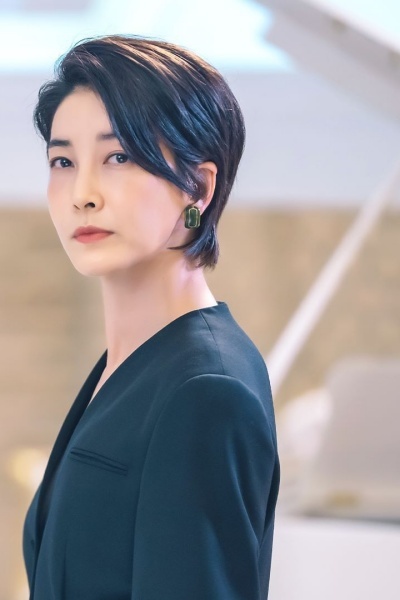 nonton streaming download drakorindo on the woman sub indo viu