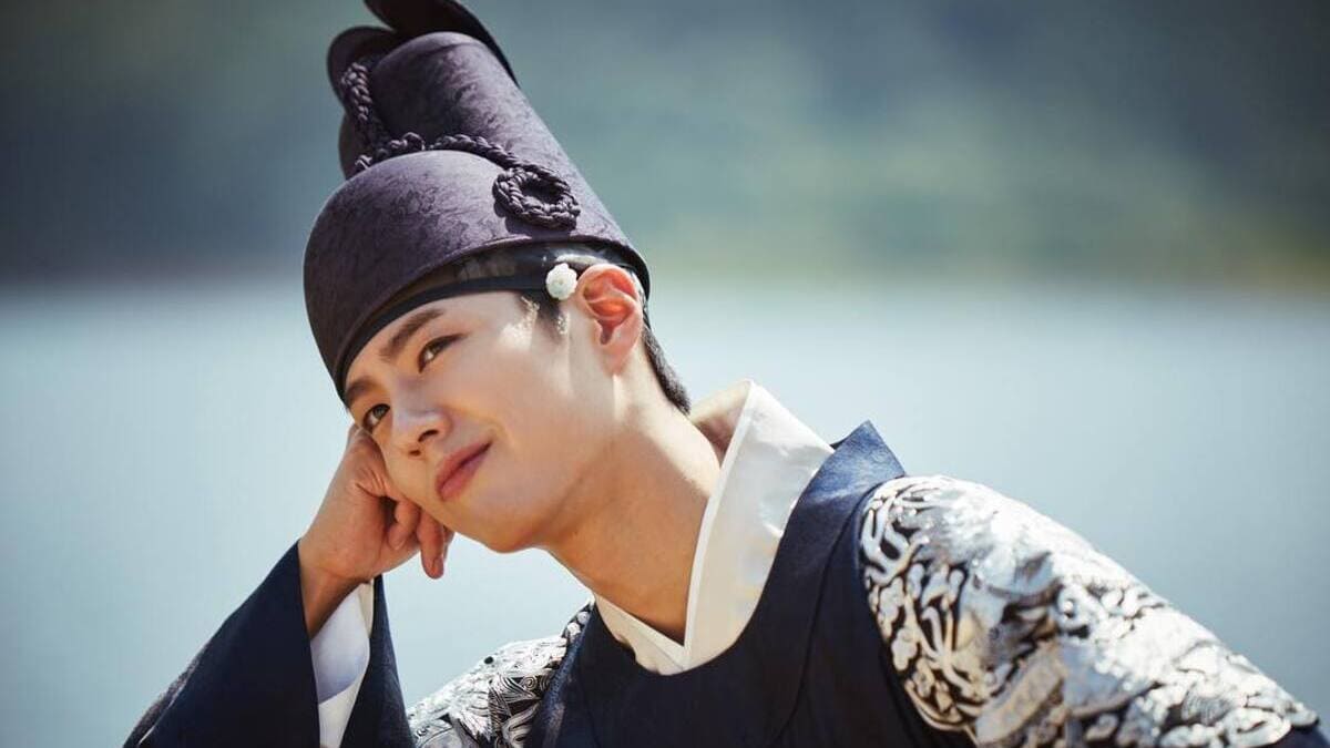 nonton streaming download love in the moonlight sub indo viu