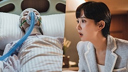 조여정이 교통사고를 당한 박세진을 보고 충격에 빠진 데 이어, 날카로운 눈빛을 번뜩이는 모습이 포착됐다. ‘하이클래스’(연출 최병길/극본 스토리홀릭) 측이 19일(화) 13화 방송을 앞두고 의식불명인 황나윤(박세진 분)을 마주한 송여울(조여정 분)의 스틸을 공개했다. 지난 방송에서 송여울은 황나윤에게 남편 안지용(김남희 분)의 생존 사실을 전하며 위험에 빠질 수 있다고 경고했지만, 황나윤은 안지용을 굳게 믿을 뿐이었고 이내 그의 연락을 받고 약속 장소로 향했다. 그러나 12화 말미 안지용을 기다리던 황나윤이 돌진하는 트럭에 충돌해 피범벅이 된 충격적인 엔딩이 그려지며 향후 전개에 관심이 치솟은 상황. 이 가운데 공개된 스틸 속 송여울은 교통사고를 당한 황나윤을 보고 충격에 휩싸인 표정으로 눈길을 끈다. 특히 머리에 붕대를 감은 채 산소호흡기에 의지하고 있는 황나윤의 모습이 의식불명의 중태임을 예상케 하며 안타까움을 자아낸다. 이윽고 병실 밖으로 나온 송여울은 황나윤의 교통사고와 남편 안지용의 연관성을 생각하는 듯 날카로운 눈빛을 발산해 긴장감을 자아낸다. 이에 수사촉을 곤두세우기 시작한 송여울이 황나윤 교통사고의 내막을 알아낼 수 있을지, 그녀의 활약에 기대가 증폭된다. 한편 tvN 월화드라마 ‘하이클래스’는 파라다이스 같은 섬에 위치한 초호화 국제학교에서 죽은 남편의 여자와 얽히며 벌어지는 치정 미스터리. 오늘(19일) 10시 30분에 13화가 방송된다. 출처 : 톱데일리(http://www.topdaily.kr)