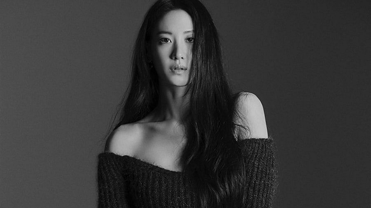 Claudia Kim Nudography