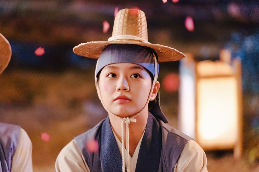 nonton streaming download drakorindo when flowers bloom I think of the moon sub indo viu