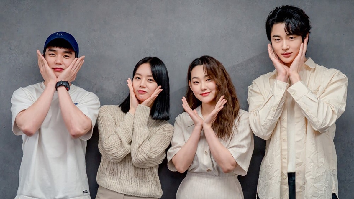 Pemeran ‘When Flowers Bloom, I Think of the Moon’ Tunjukkan Chemistry