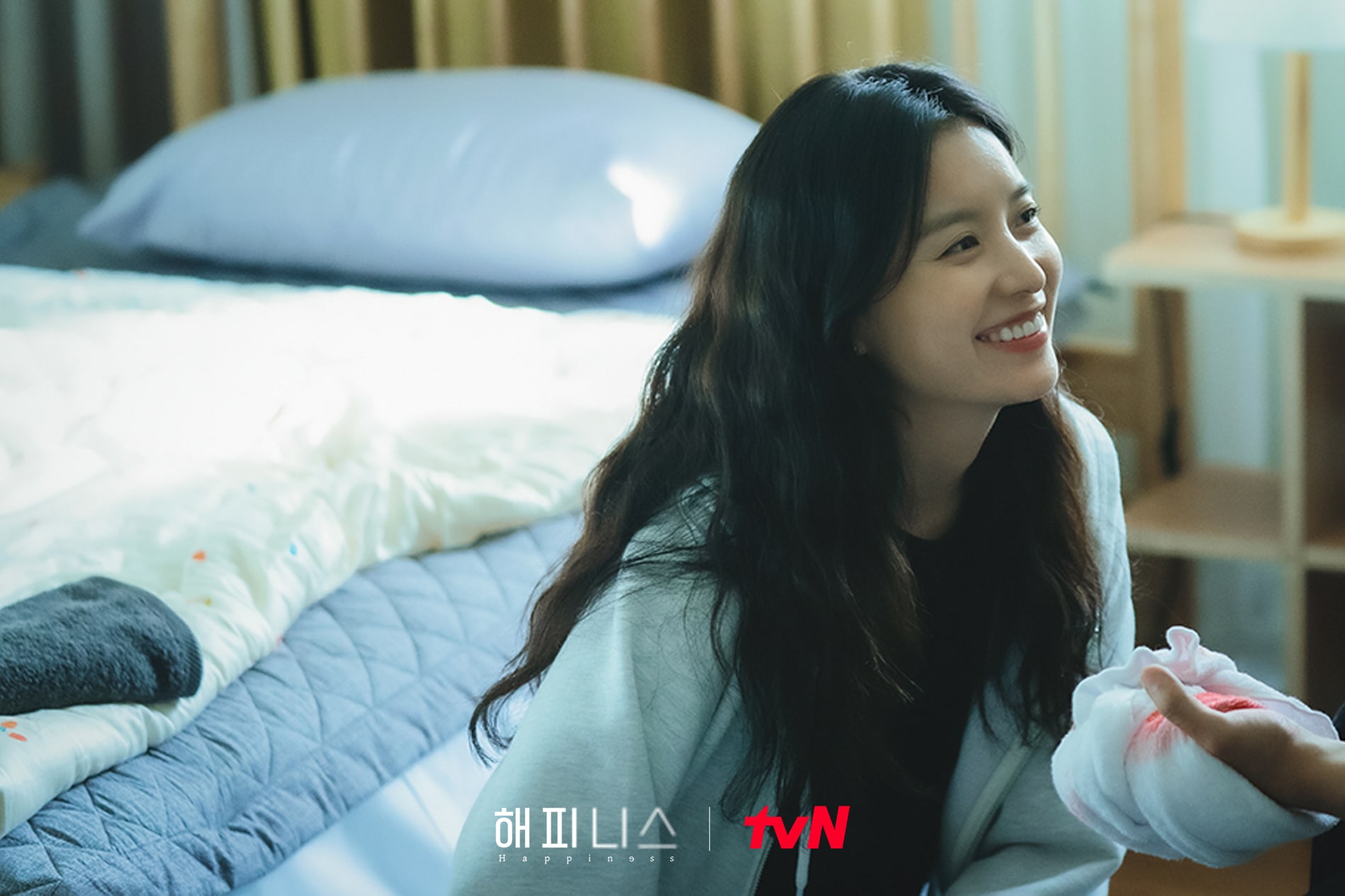 nonton streaming atau download drama korea happiness sub indo viu