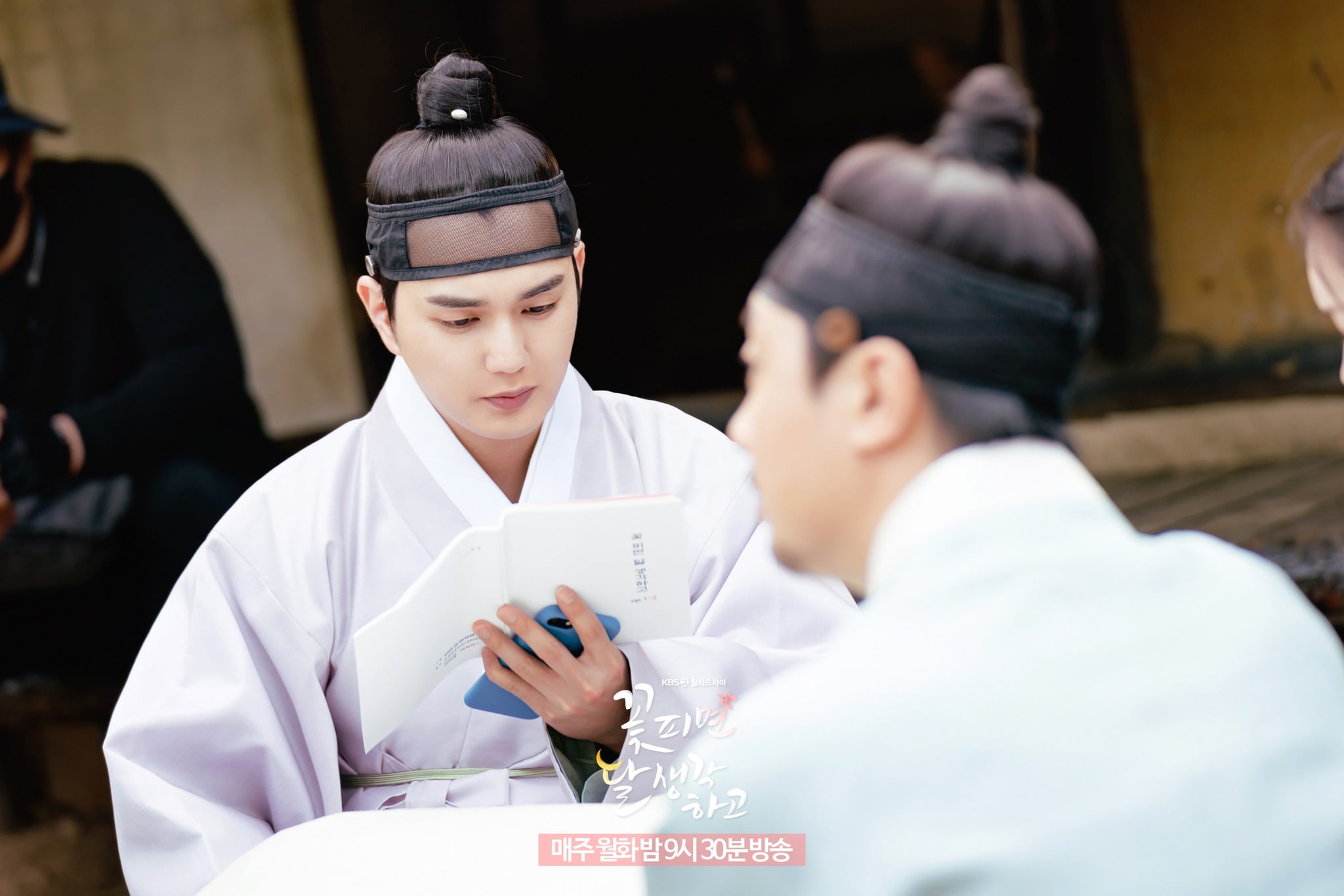 nonton streaming download moonshine sub indo viu