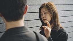 nonton streaming atau download film korea parasite sub indo viu