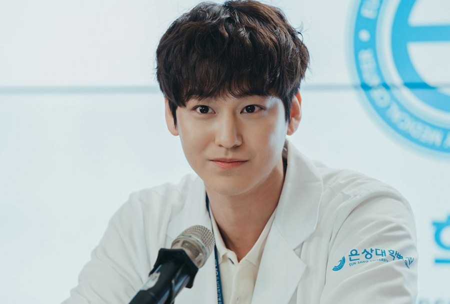 nonton streaming download drakorindo ghost doctor sub indo viu