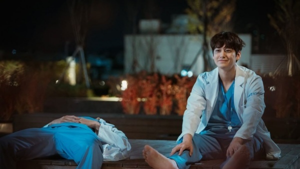 nonton streaming download drakorindo ghost doctor sub indo viu