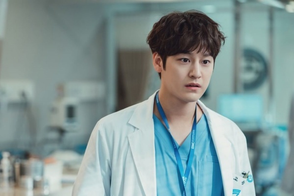 nonton streaming download drakorindo ghost doctor sub indo viu