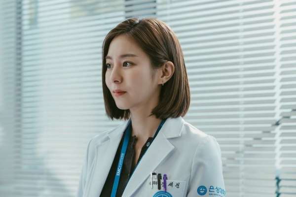 nonton streaming download drakorindo ghost doctor sub indo viu