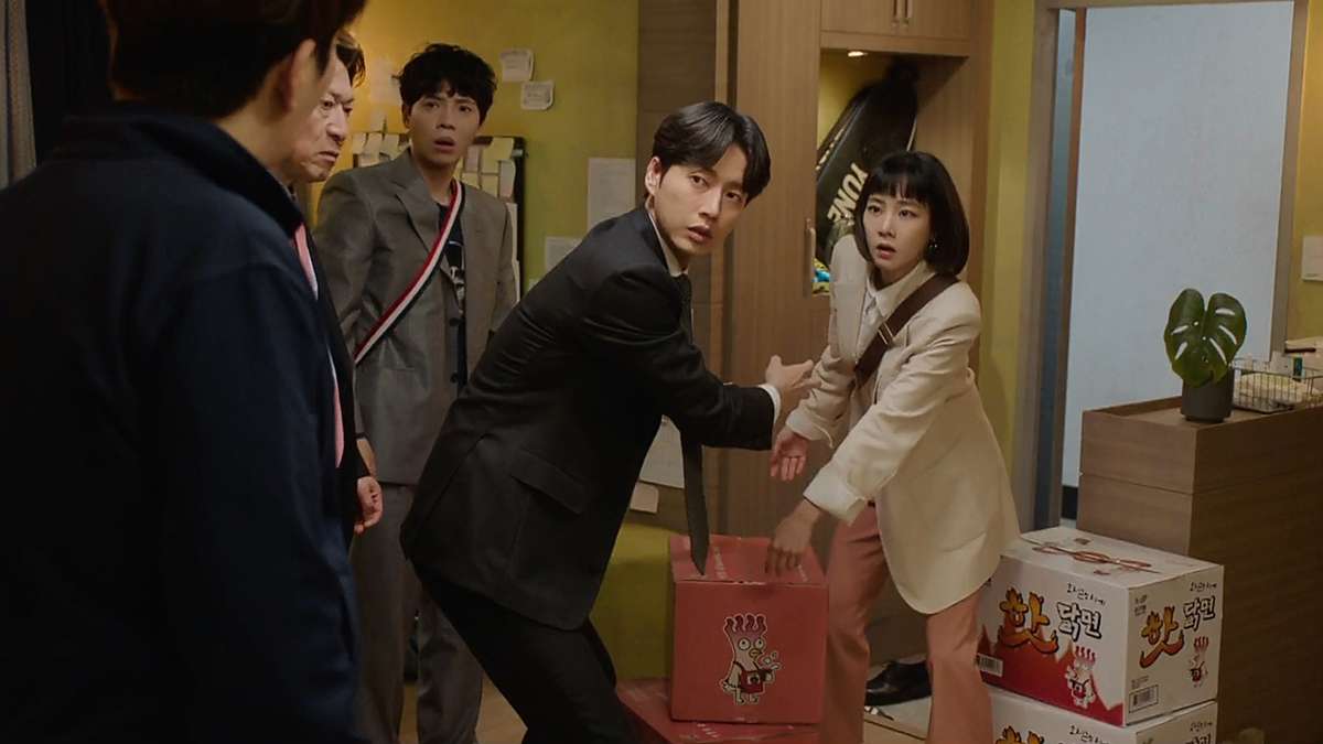 nonton streaming download kkondae intern (old school intern) episode 9 sub indo viu