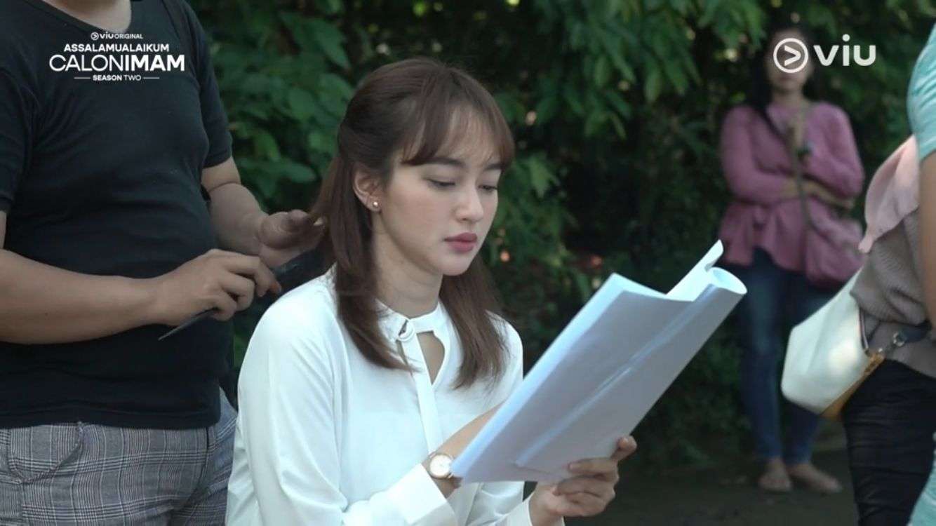 indah kusuma, nonton streaming download viu original assalamualaikum calon imam season 2 full episode viu