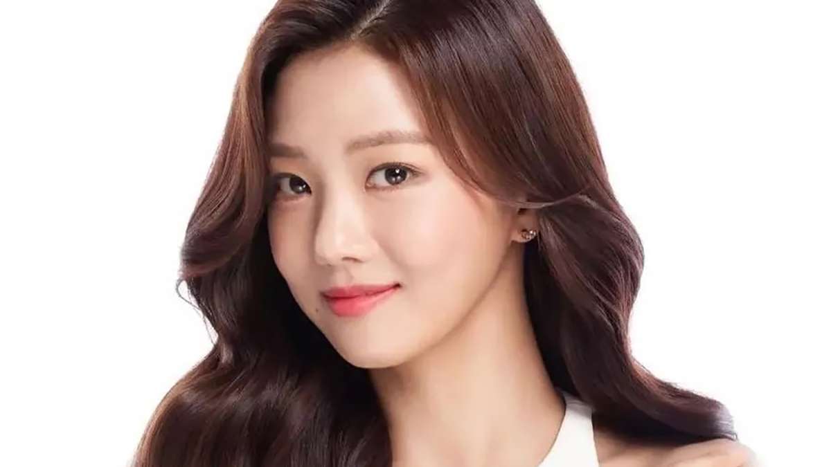 nonton streaming download drakorindo young lady and gentleman sub indo viu