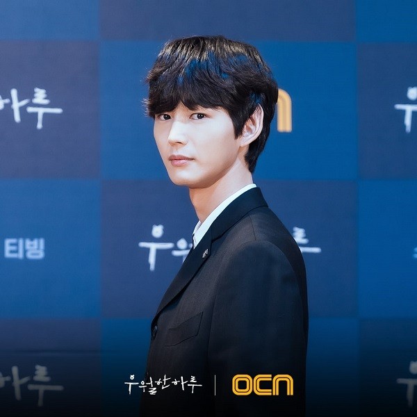 nonton streaming download drakorindo lee won geun a superior day sub indo viu