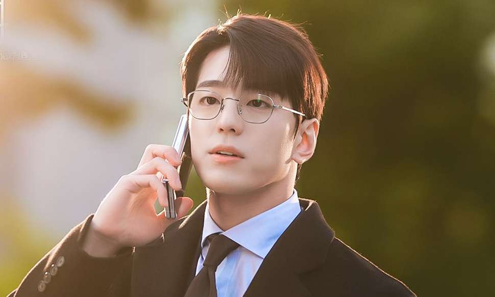 nonton streaming download omniscient interfering view (the manager) sub indo viu