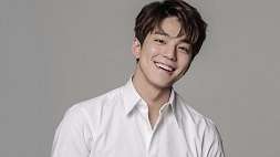 nonton streaming download omniscient interfering view (the manager) sub indo viu