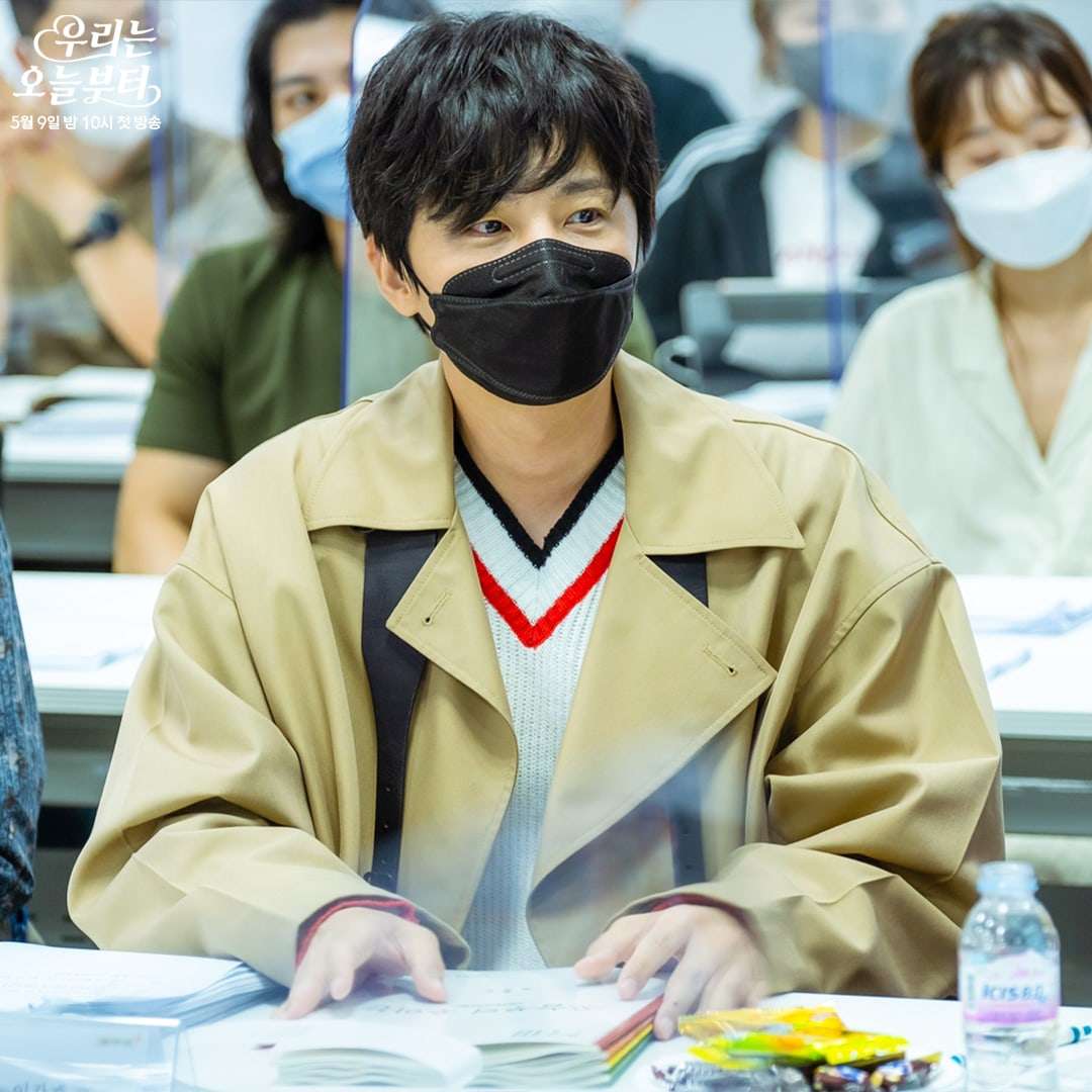 nonton streaming download drakorindo woori the virgin sub indo viu