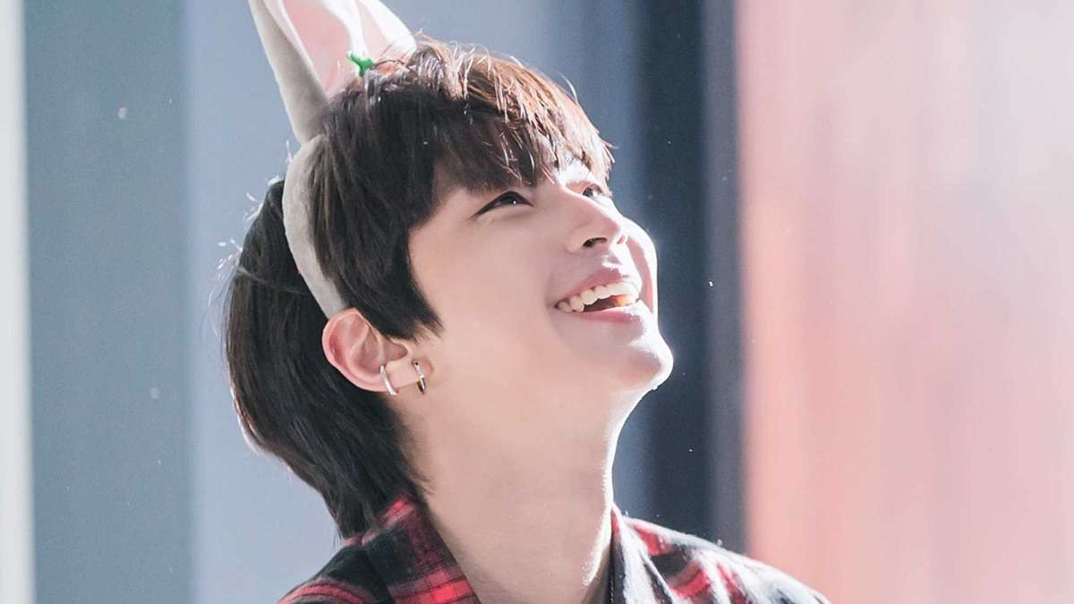 nonton streaming download drakorindo why her sub indo viu