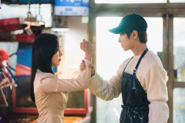 nonton streaming download drakorindo why her sub indo viu