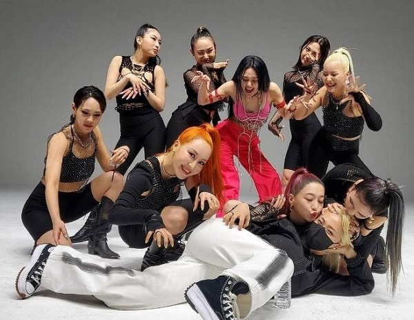 nonton streaming download drakorindo i live alone sub indo viu